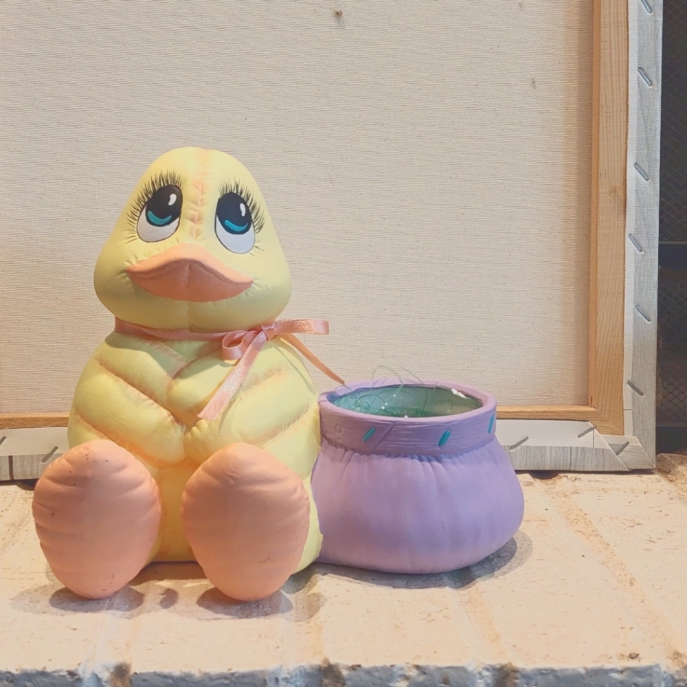 Easter Duckie with Basket Decoration